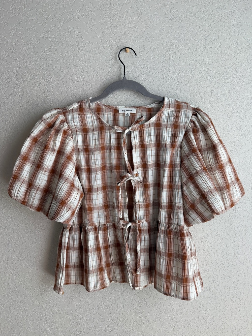 Tie-Front Puff Sleeve Plaid Blouse in Cream & Brown